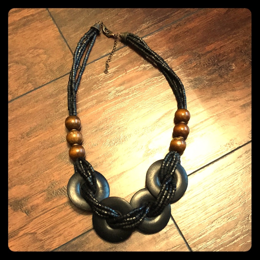Black wooded and bead necklace